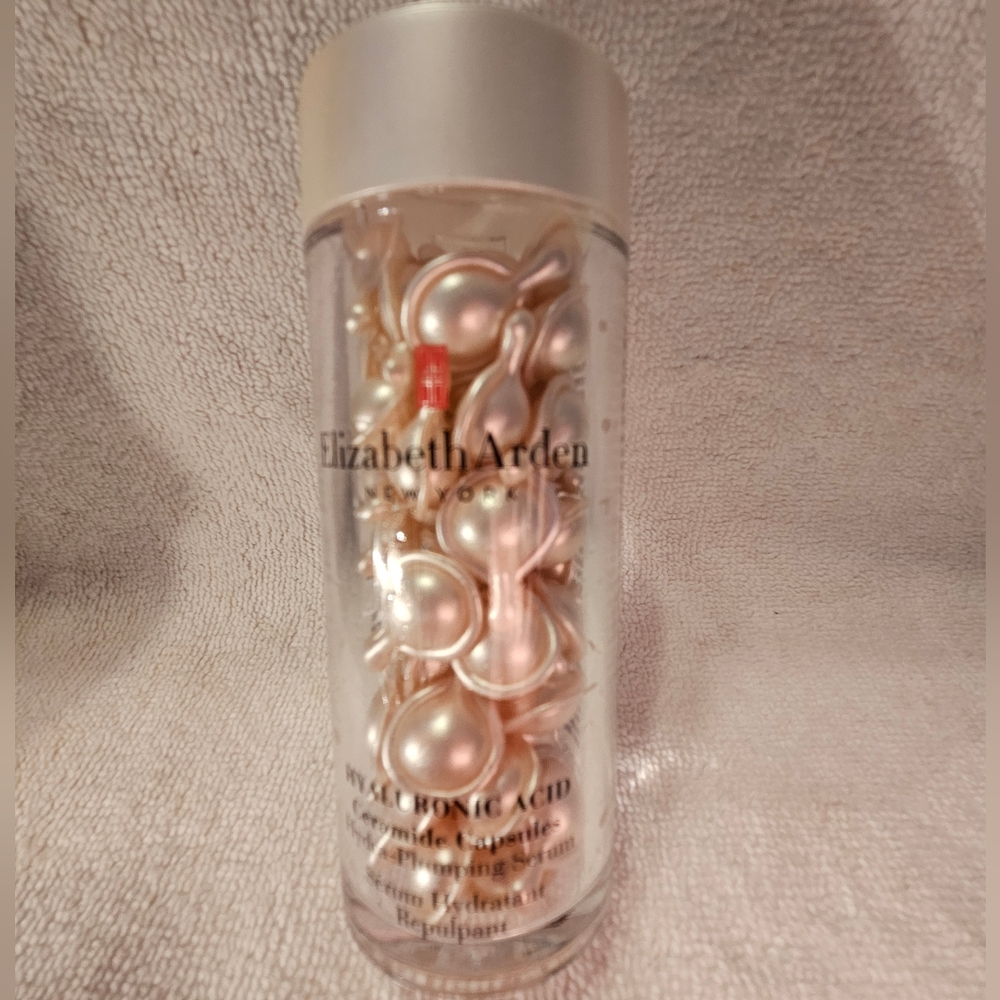 Elizabeth Arden Hyaluronic Acid Ceramide Capsules Hydra-Plumping Serum